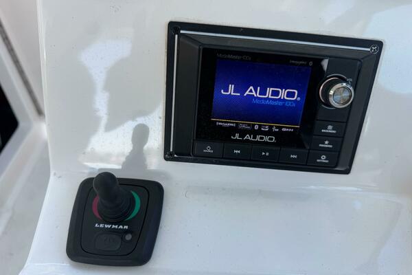 In Pursuit 32ft Pursuit Yacht For Sale