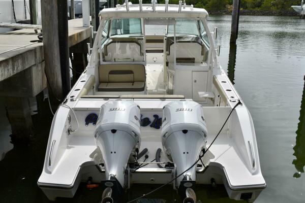 In Pursuit 32ft Pursuit Yacht For Sale
