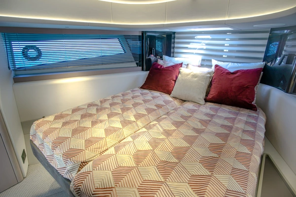 Sunseeker 55 Predator Yacht For Sale
