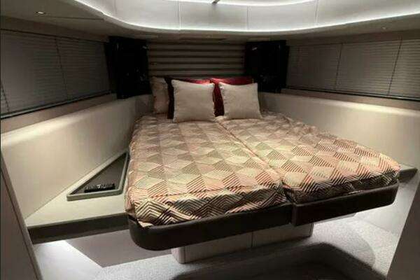 Sunseeker 55 Predator Yacht For Sale