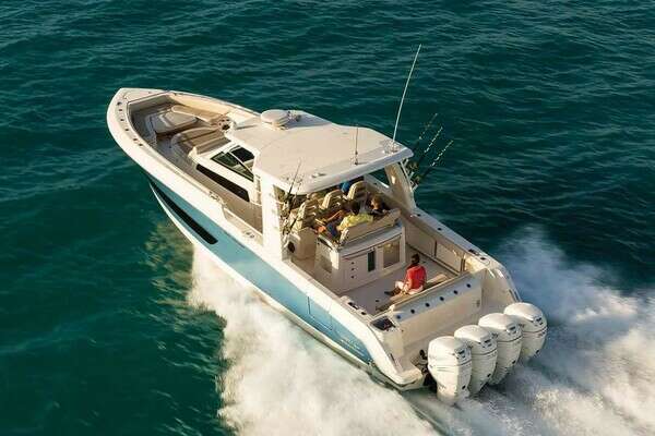 43-ft-Boston Whaler-2020-420 Outrage- Miami Florida United States  yacht for sale 43-ft-Boston Whaler-2020-420 Outrage- Miami Florida United States  yacht for sale