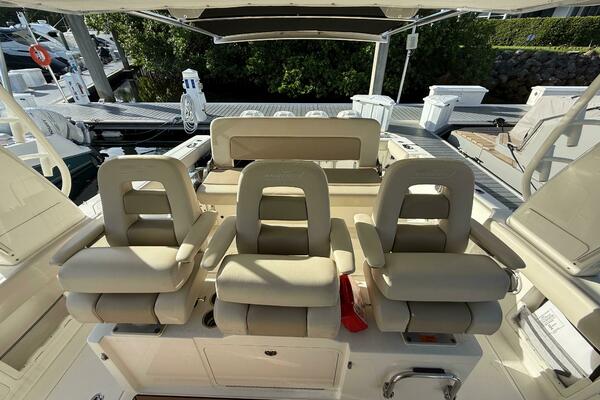 42ft Boston Whaler Yacht For Sale