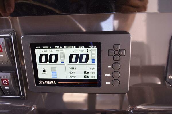 26ft Pursuit Yacht For Sale