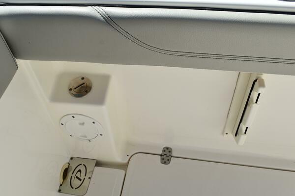 26ft Pursuit Yacht For Sale