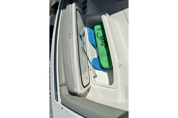 26ft Pursuit Yacht For Sale