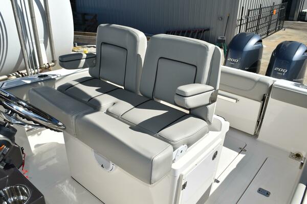 26ft Pursuit Yacht For Sale