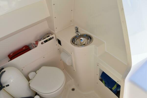 26ft Pursuit Yacht For Sale