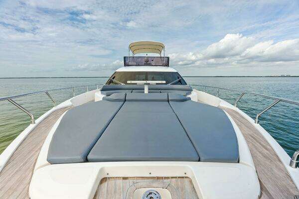 MAN 800 Yacht For Sale