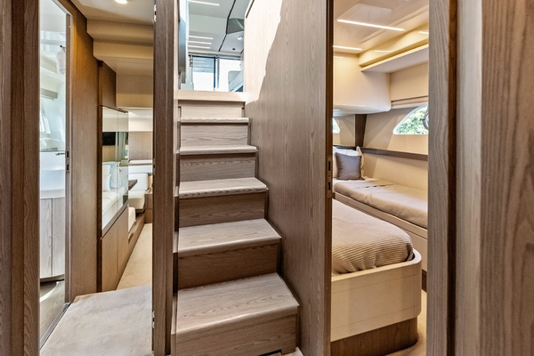 ACQUA 55ft Ferretti Yachts Yacht For Sale