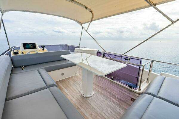 MAN 800 Yacht For Sale