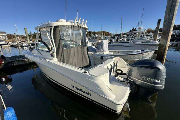 23-ft-Wellcraft-2017-232 Coastal- Clinton Connecticut United States  yacht for sale