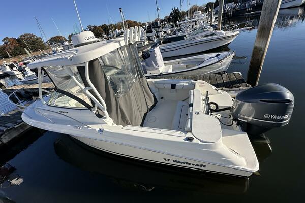23ft Wellcraft Yacht For Sale