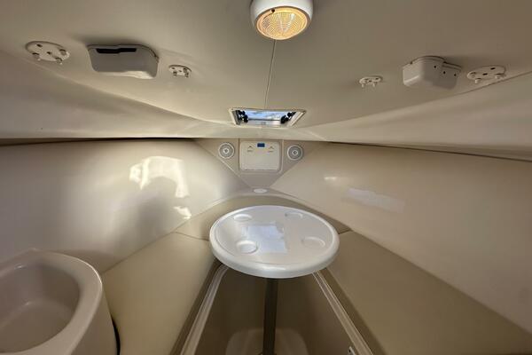 23ft Wellcraft Yacht For Sale