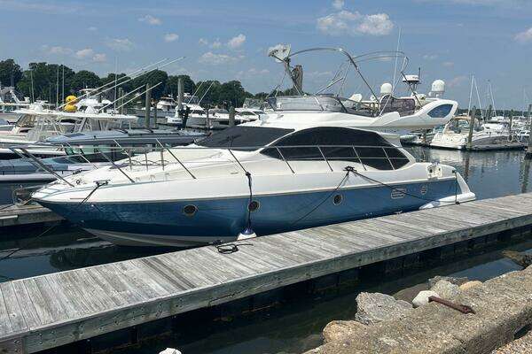 43-ft-Azimut-2008-43-Sylvie Wickford Rhode Island United States  yacht for sale 43-ft-Azimut-2008-43-Sylvie Wickford Rhode Island United States  yacht for sale