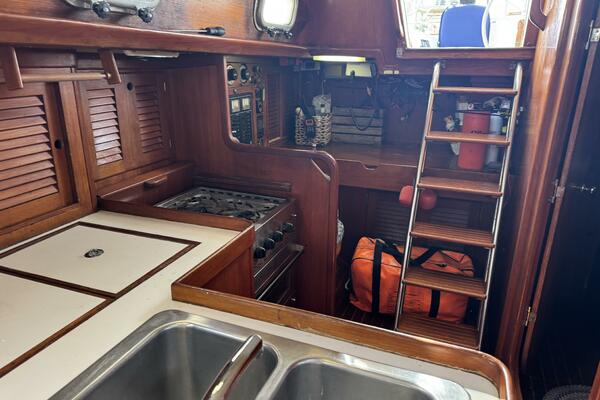 Maratime 41ft Bristol Yacht For Sale Maratime 41ft Bristol Yacht For Sale