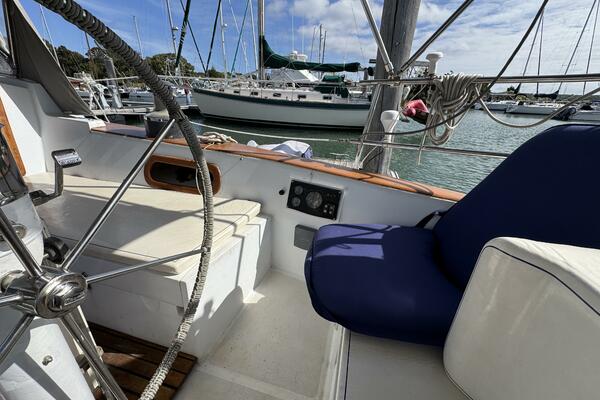 Maratime 41ft Bristol Yacht For Sale Maratime 41ft Bristol Yacht For Sale