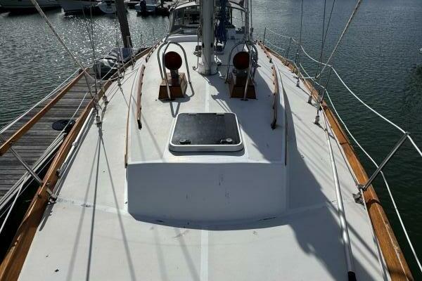 Maratime 41ft Bristol Yacht For Sale Maratime 41ft Bristol Yacht For Sale