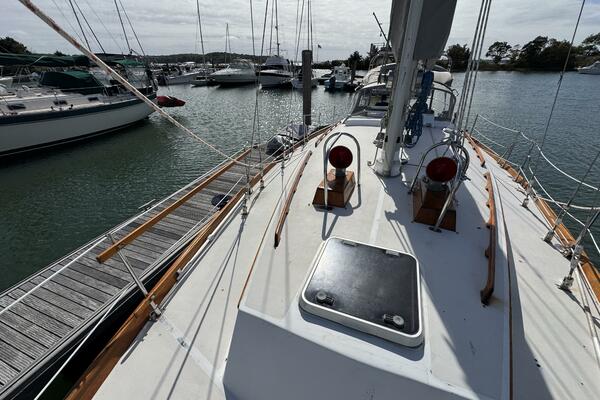 Maratime 41ft Bristol Yacht For Sale Maratime 41ft Bristol Yacht For Sale