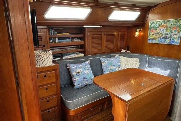 Maratime 41ft Bristol Yacht For Sale Maratime 41ft Bristol Yacht For Sale