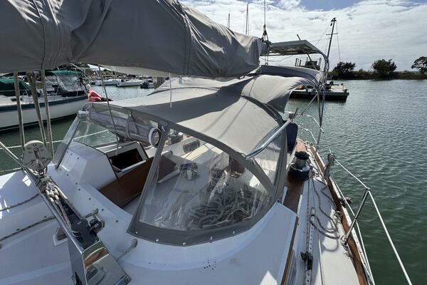 Maratime 41ft Bristol Yacht For Sale Maratime 41ft Bristol Yacht For Sale