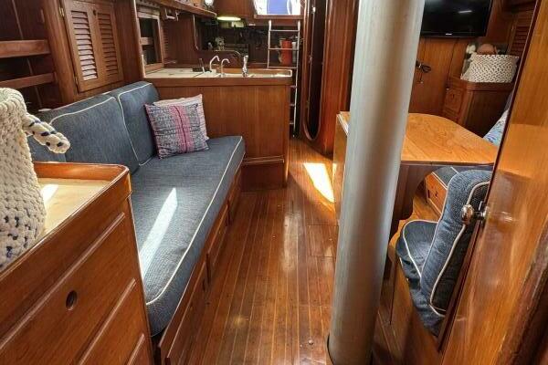 Maratime 41ft Bristol Yacht For Sale Maratime 41ft Bristol Yacht For Sale