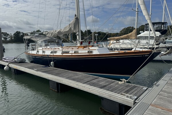 Maratime 41ft Bristol Yacht For Sale Maratime 41ft Bristol Yacht For Sale