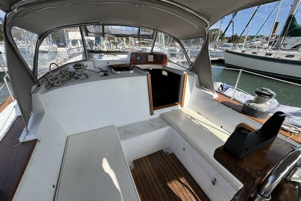 Maratime 41ft Bristol Yacht For Sale Maratime 41ft Bristol Yacht For Sale