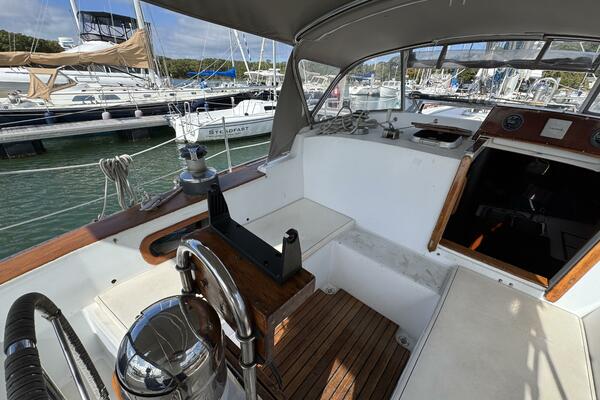 Maratime 41ft Bristol Yacht For Sale Maratime 41ft Bristol Yacht For Sale