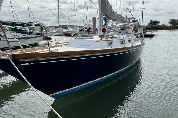 Maratime 41ft Bristol Yacht For Sale Maratime 41ft Bristol Yacht For Sale
