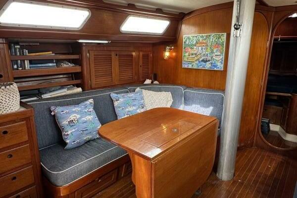 Maratime 41ft Bristol Yacht For Sale Maratime 41ft Bristol Yacht For Sale