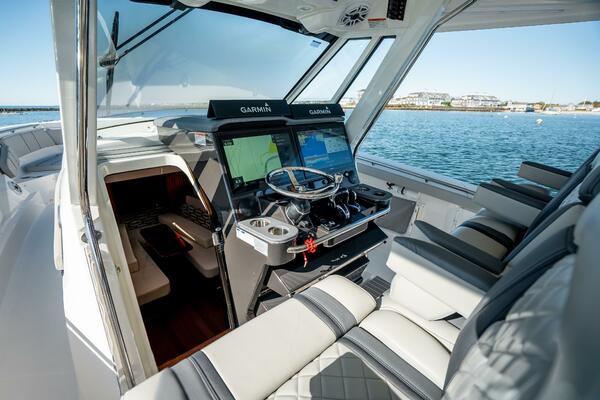 Moore Time  42ft Pursuit Yacht For Sale Moore Time  42ft Pursuit Yacht For Sale