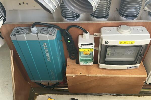 Fat Bottom Girl 46ft Beneteau Yacht For Sale