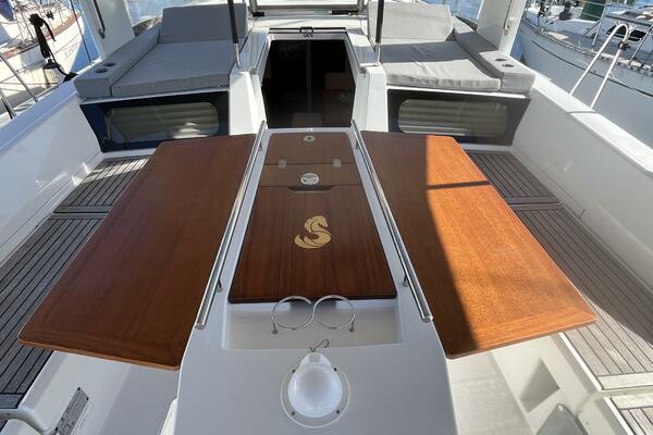 Fat Bottom Girl 46ft Beneteau Yacht For Sale