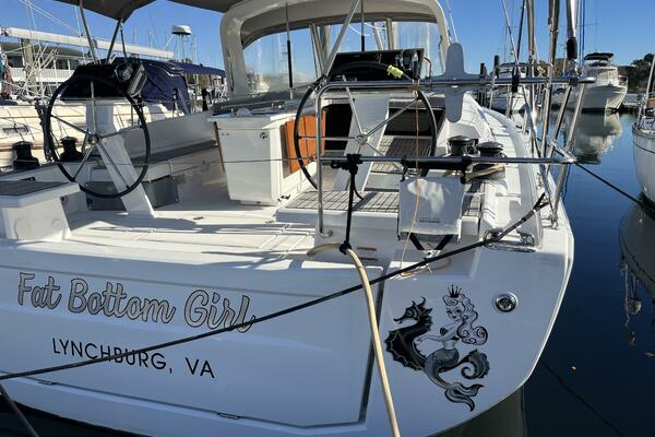 Fat Bottom Girl 46ft Beneteau Yacht For Sale