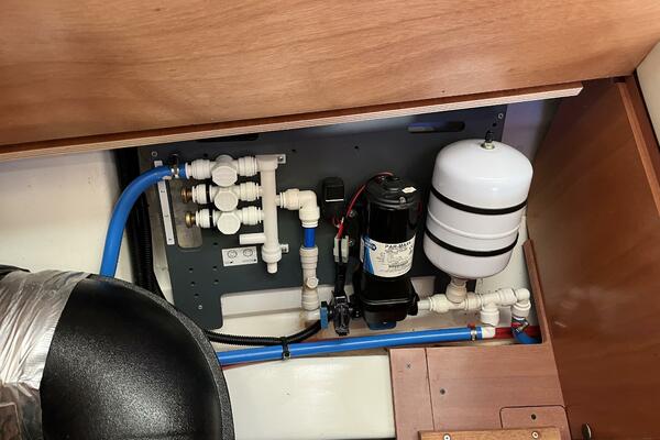 Fat Bottom Girl 46ft Beneteau Yacht For Sale