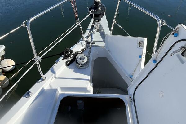 Fat Bottom Girl 46ft Beneteau Yacht For Sale