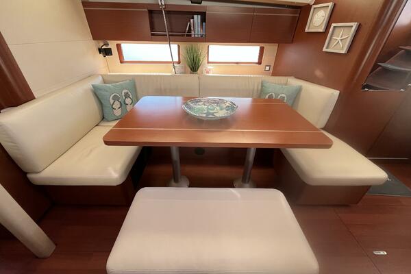 Fat Bottom Girl 46ft Beneteau Yacht For Sale