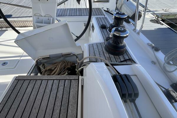 Fat Bottom Girl 46ft Beneteau Yacht For Sale