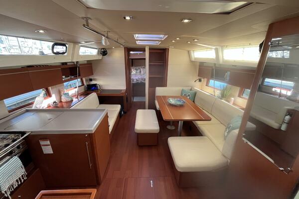 Fat Bottom Girl 46ft Beneteau Yacht For Sale