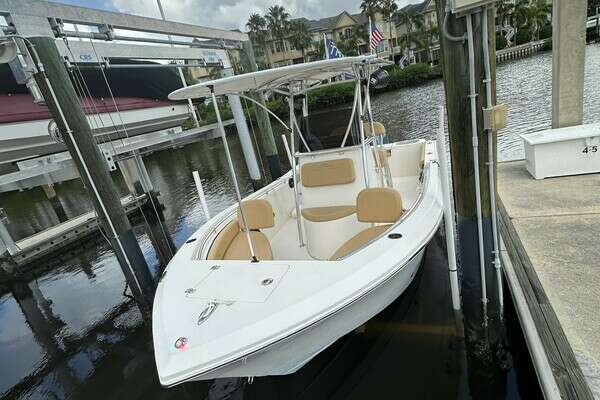 22-ft-Cobia-2019-22 Center Console- Tampa Florida United States  yacht for sale 22-ft-Cobia-2019-22 Center Console- Tampa Florida United States  yacht for sale