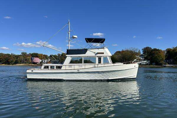 42-ft-Grand Banks-1988-42 Classic- Greenwich Connecticut United States  yacht for sale 42-ft-Grand Banks-1988-42 Classic- Greenwich Connecticut United States  yacht for sale