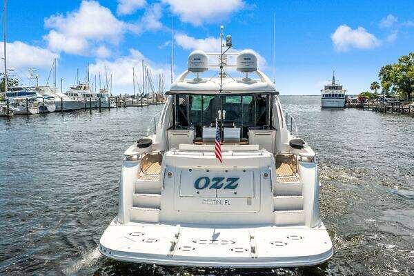 Sea Ray 610 SUNDANCER Yacht For Sale