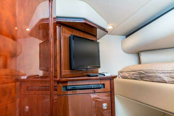 Sea Ray 610 SUNDANCER Yacht For Sale