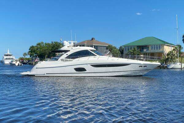 Sea Ray 610 SUNDANCER Yacht For Sale
