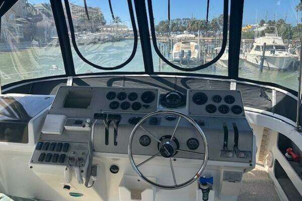 Photo of the 1996 Carver 355 Aft Cabin "The Perfect Melody"