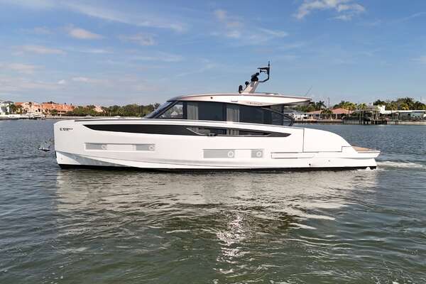 57-ft-Azimut-2026-Seadeck 6- St Petersburg Florida United States  yacht for sale 57-ft-Azimut-2026-Seadeck 6- St Petersburg Florida United States  yacht for sale