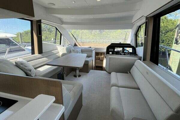 Galeon 500 FLY Yacht For Sale