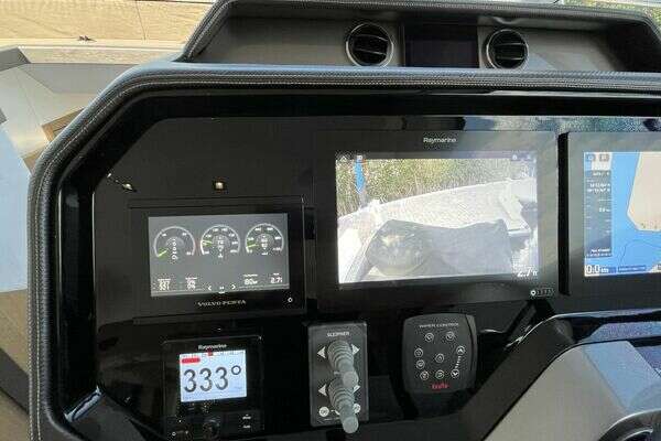 Galeon 500 FLY Yacht For Sale