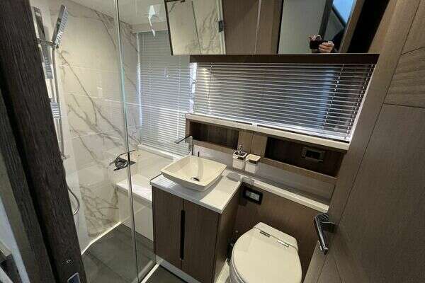 Galeon 500 FLY Yacht For Sale