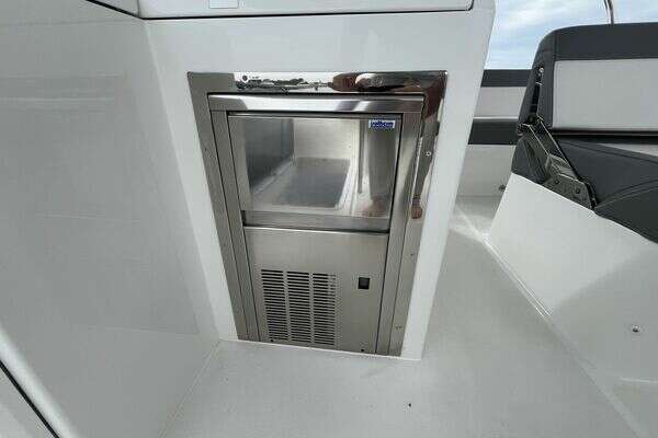 Galeon 500 FLY Yacht For Sale